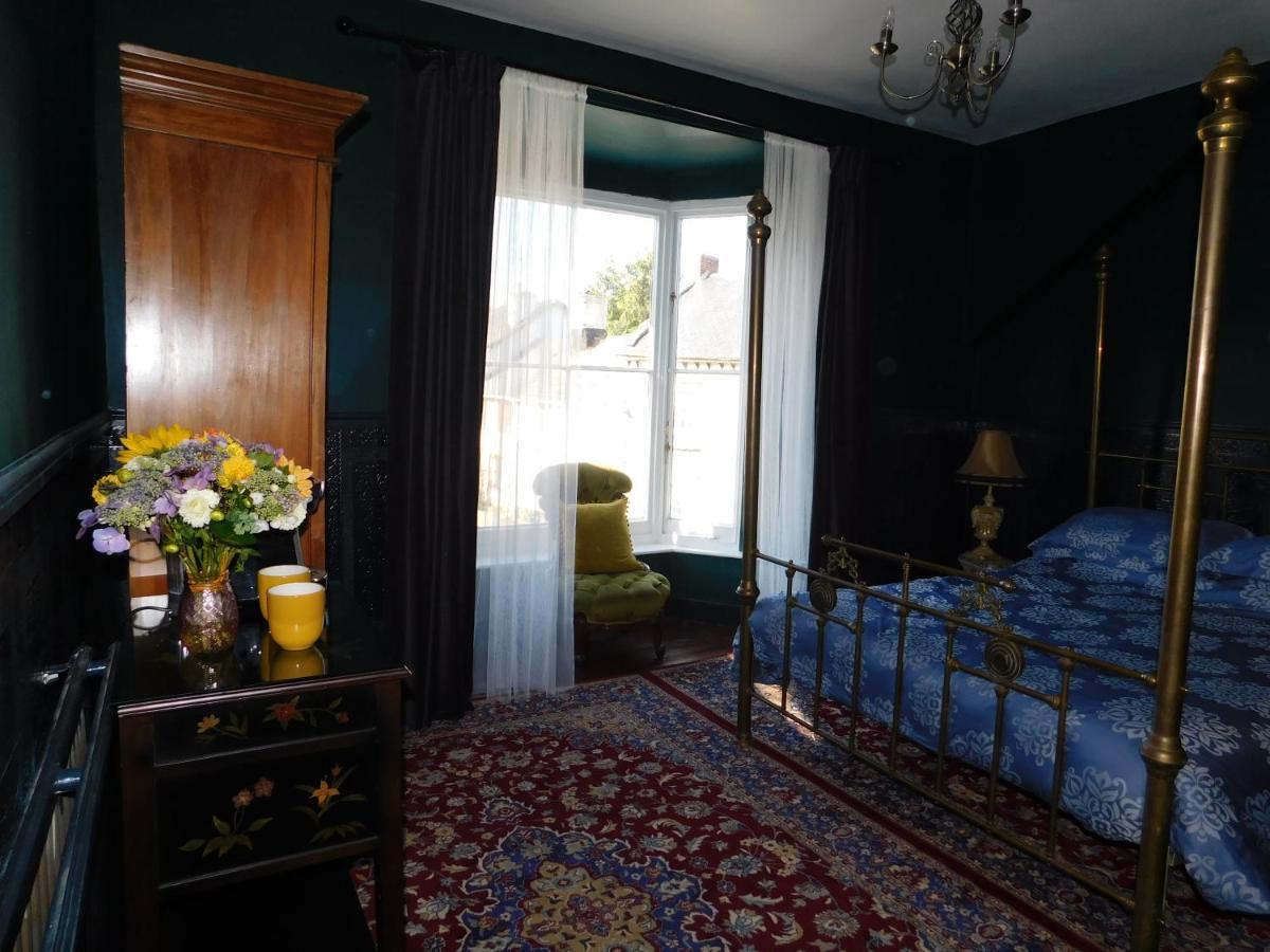 The Bear Bread Bakery B&B, Ensuite Rooms Above The Bakery, Colyton Buitenkant foto