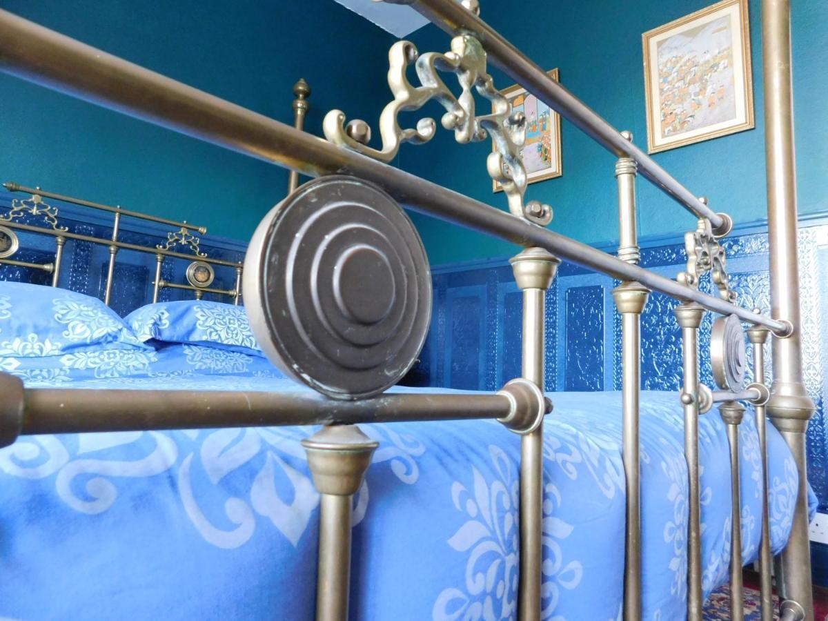 The Bear Bread Bakery B&B, Ensuite Rooms Above The Bakery, Colyton Buitenkant foto
