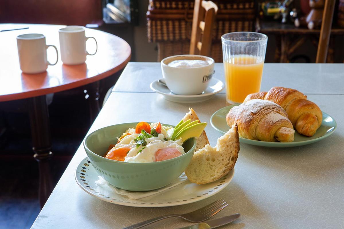 The Bear Bread Bakery B&B, Ensuite Rooms Above The Bakery, Colyton Buitenkant foto