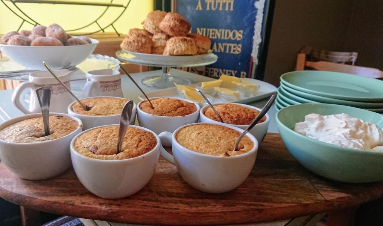 The Bear Bread Bakery B&B, Ensuite Rooms Above The Bakery, Colyton Buitenkant foto
