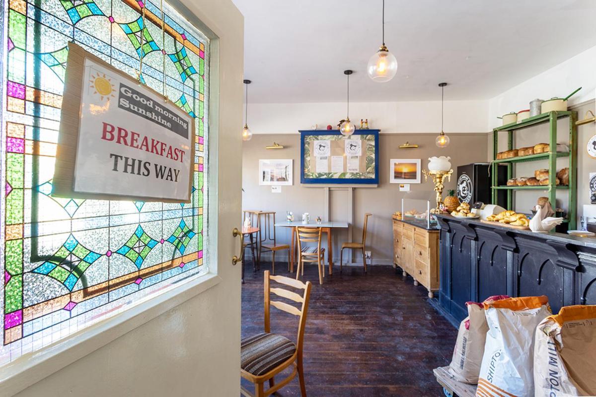 The Bear Bread Bakery B&B, Ensuite Rooms Above The Bakery, Colyton Buitenkant foto