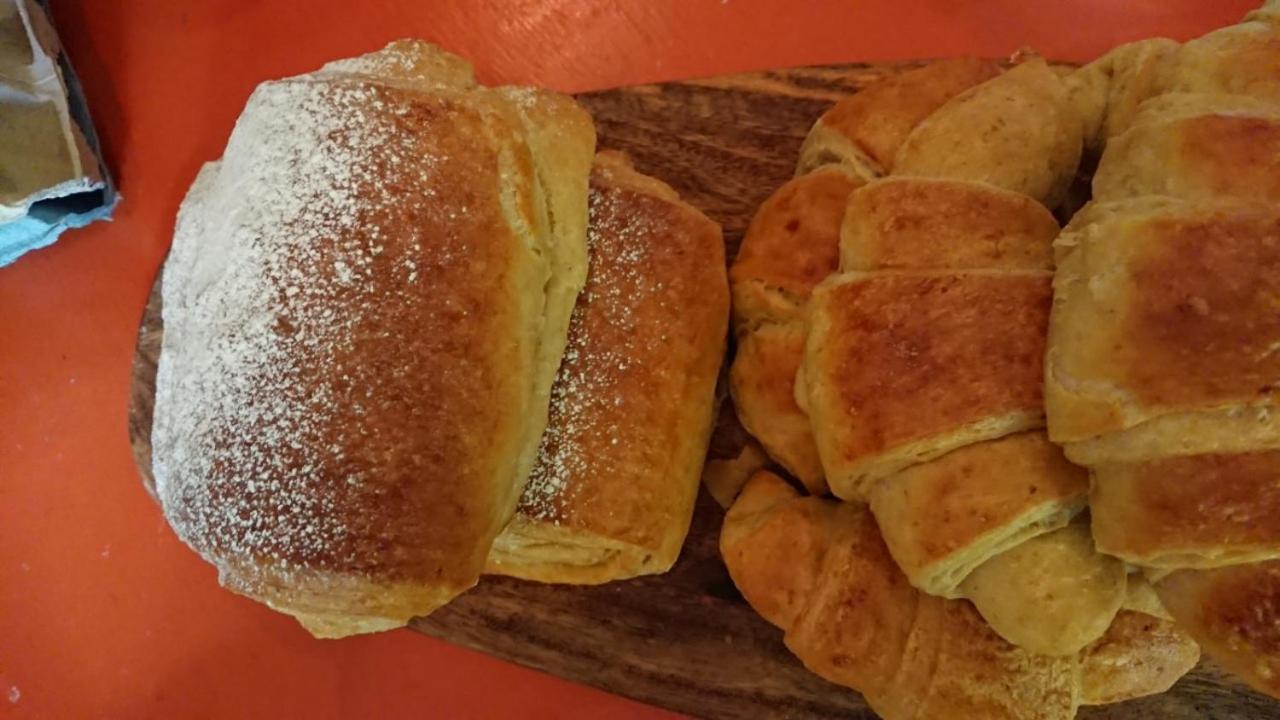 The Bear Bread Bakery B&B, Ensuite Rooms Above The Bakery, Colyton Buitenkant foto
