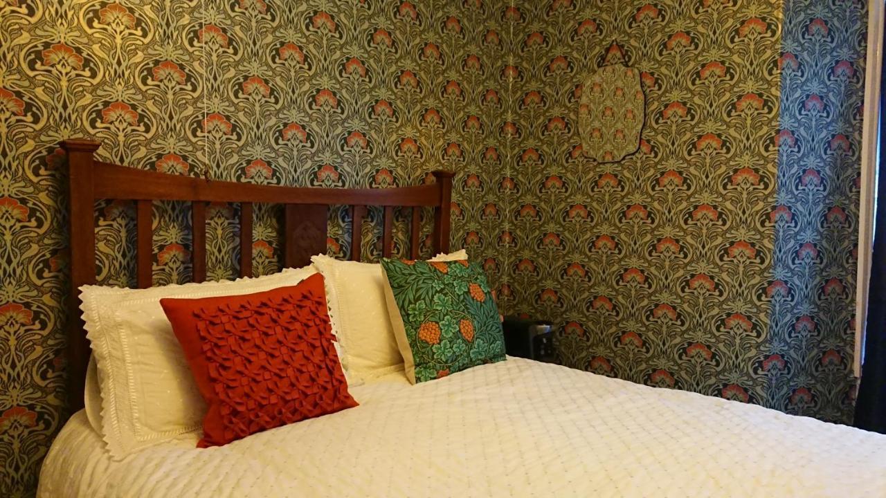 The Bear Bread Bakery B&B, Ensuite Rooms Above The Bakery, Colyton Buitenkant foto