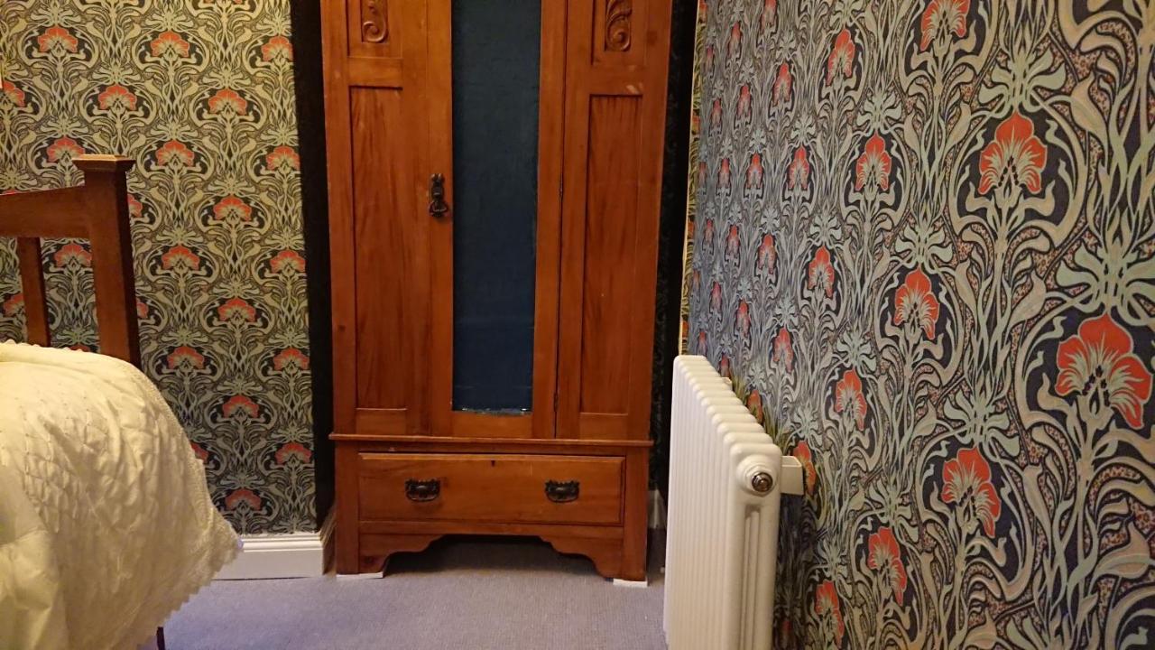 The Bear Bread Bakery B&B, Ensuite Rooms Above The Bakery, Colyton Buitenkant foto